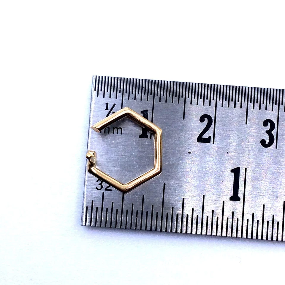 Aretes de aro planos de oro rosa de 18 quilates | Deslumbrantes diamantes blancos y coñac naturales Foto 4 de 4