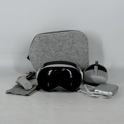 Apple Vision Pro VR Headset 256GB w/ Dual Loop Band-M/Light Seal-21W - Good