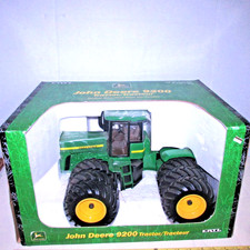 2001 Ertl John Deere 9200 Tractor Triple Tire 4 Wheel Drive 1/16 #15009 Nib