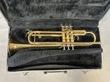 QUALITY YAMAHA YTR2335 TRUMPET  CASE
