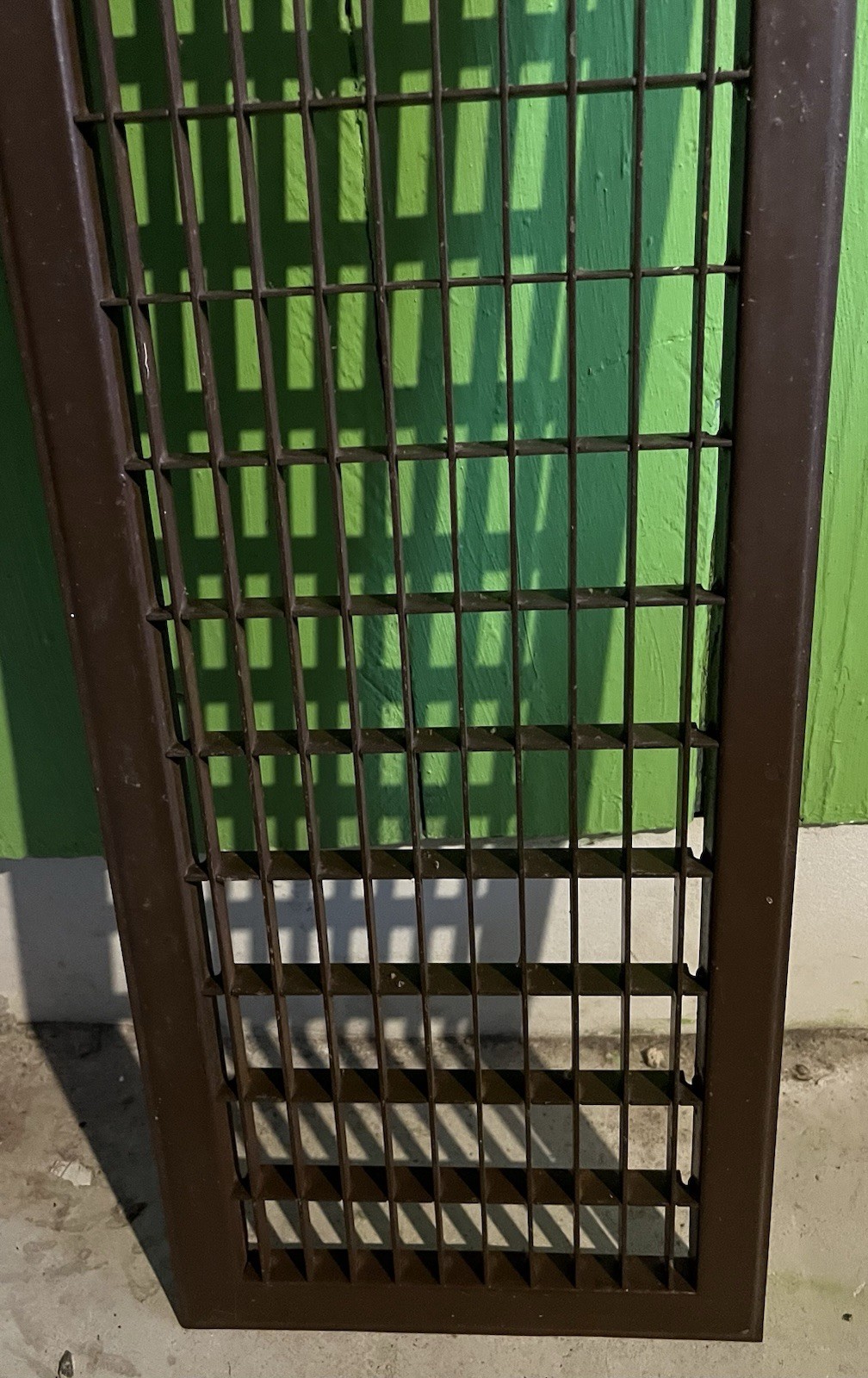Antique Metal Heat Register Grate Rectangular Grid Floor Wall Vent  32" X 9-7/8"