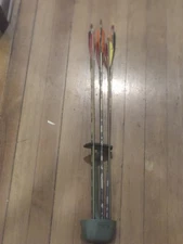 Vintage Fred Bear Signature Line Archery Quiver With 6 Bear Arrows