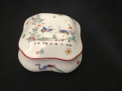 Chantilly Limoges France Porcelain Trinket Box Bird Of Paradise / Exotic Bird
