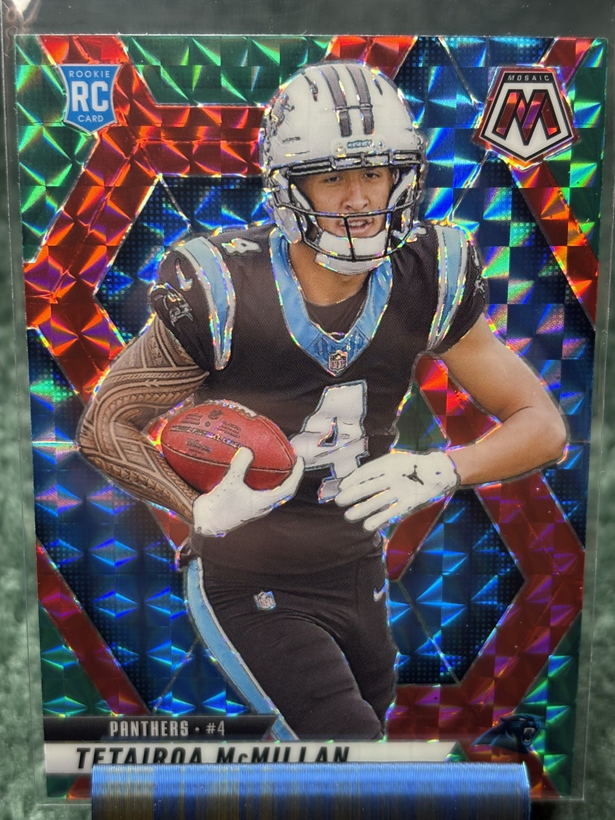 2025 Panini Mosaic - Tetairoa Mcmillan #309 Red Green Fusion Choice Prizm RC