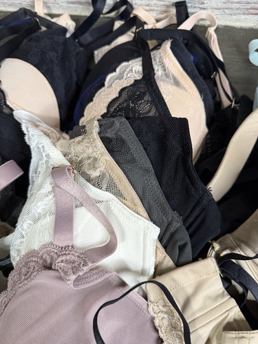 Natori Huge Lot Of 20 Bras Lace Nordstrom Various Sizes Reseller READ - Picture 5 of 8