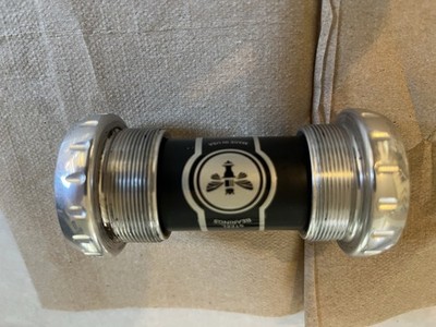 Chris King Threadfit 24 Bottom Bracket Polished Silver