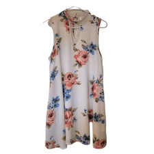 Daisies Women's Creamy White Floral Dress