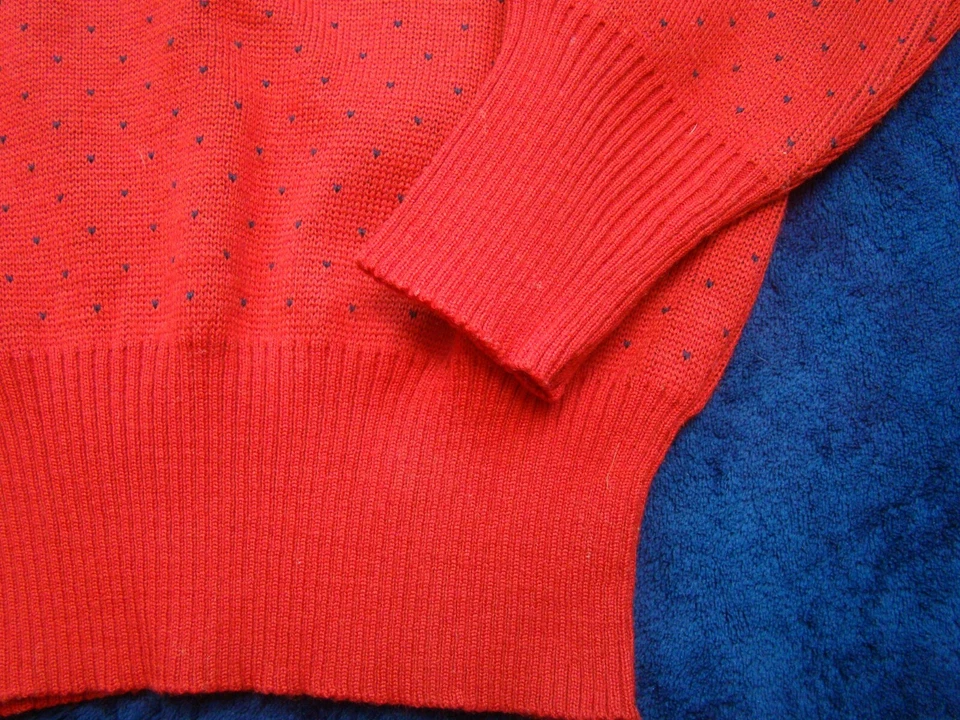 Vintage OSSI Skiwear Juniors Boys L Crewneck Red Acrylic Wool Knit Ski Sweater  - Image 2 of 4