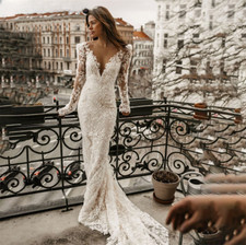 V Neck Mermaid Wedding Dress Appliques Long Sleeve Backless Lace Bridal Gowns