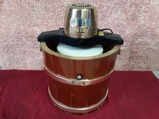  Working Vintage  Wood Montgomery Ward "SIGNATURE" Ice Cream Maker PR-44041