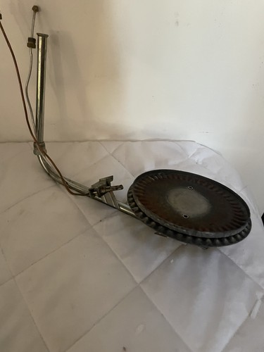 AO Smith 75 GALLON WATER HEATER BURNER ASSEMBLY E63 744 E1 9704 - Picture 23 of 24