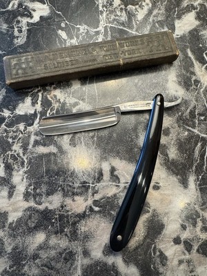 Vintage # 81 J.A. Henckels Black Handle Straight Razor Mint Solingen w/ Case