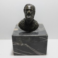 Antica maniglia in bronzo raffigurante un uomo nel modo di Roccataglia XVII Sec.