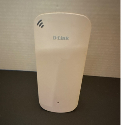 D-Link Wi-Fi Extender DAP-X1870  White Plug-In Ethernet LAN Port PLUGS RIGHT IN!
