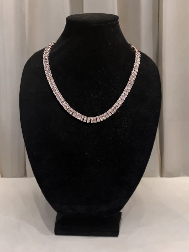 Collar de cadena de tenis de doble fila con estampado de 14 k Sim de laboratorio de 182 quilates VVS diamante oro rosa Foto 2 de 4