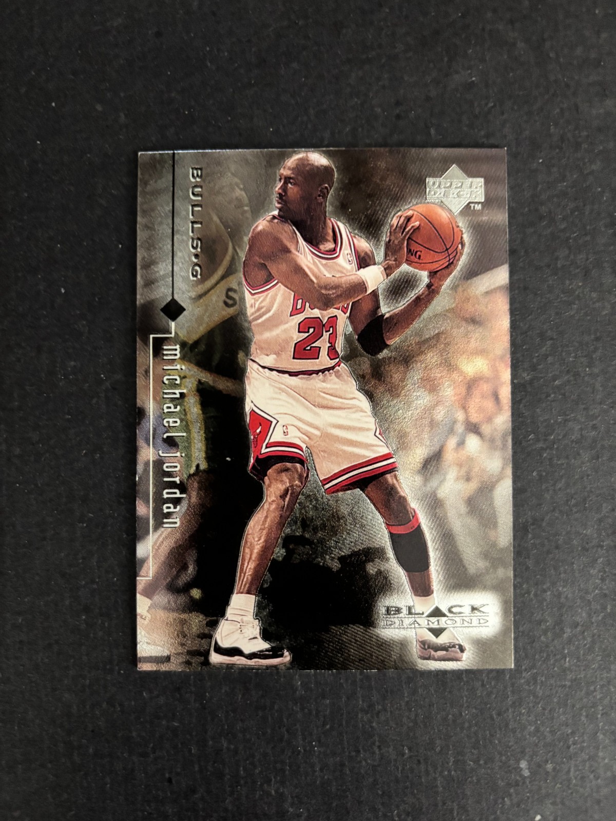 1998/99 UPPER DECK BLACK DIAMOND BASKETBALL #8 MICHAEL JORDAN NM-MINT+