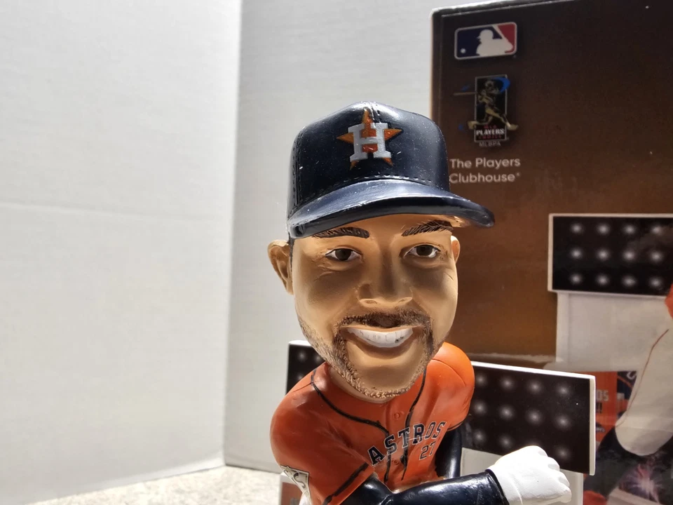 José Altuve Houston Astros MLB Forever Collectibles FOCO #'d Bobblehead 2017... Foto 2 de 4