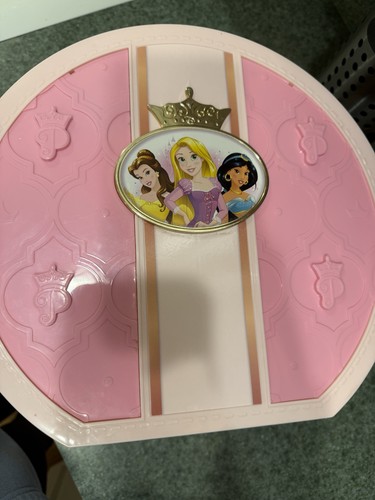 Disney Princess Vanity Pretend Play Set with Mirror and Accessories
