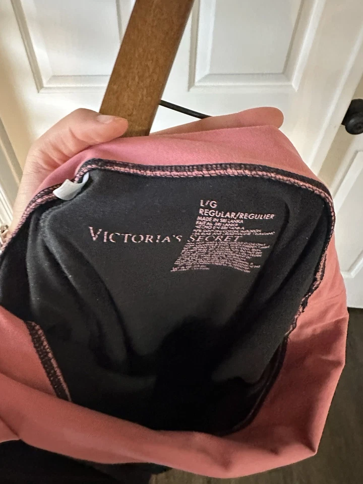 Vintage Y2K Victoria's Secret black flare fold over leggings gold wings L Long - Image 4 of 4