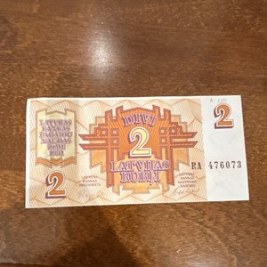 Latvia 2 Latvijas Rubli Banknote 1992 uncirculated