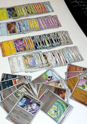 Lot Pokémon 57+13 cartes PFL FR NEUVES/NM CO UNCO ME02 Flammes Fantasmagoriques - Photo 1/4