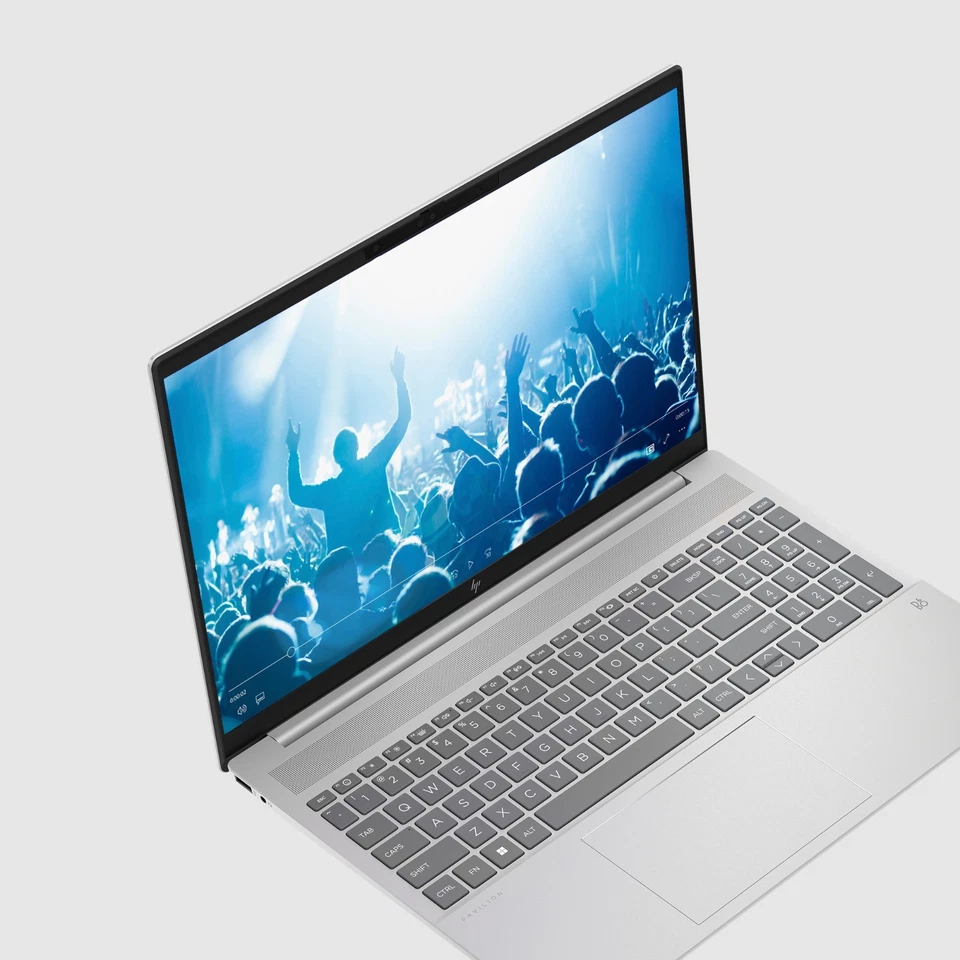 HP Pavilion Plus 16 i7 PC 16" 32GB RAM 1TB SSD RTX 4050 W11H - Immagine 2 di 4