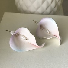 Vintage Porcelain Lilac Pink Rice Pearls Cala...
