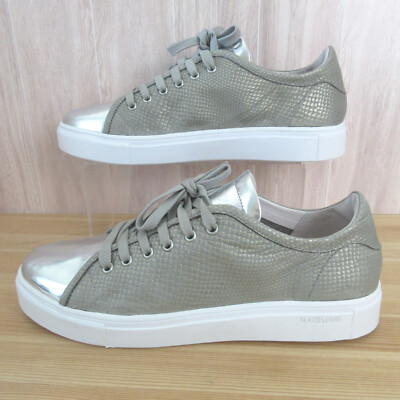 BLACKSTONE 41 Womens size 10 Gray Snake Leather Metallic