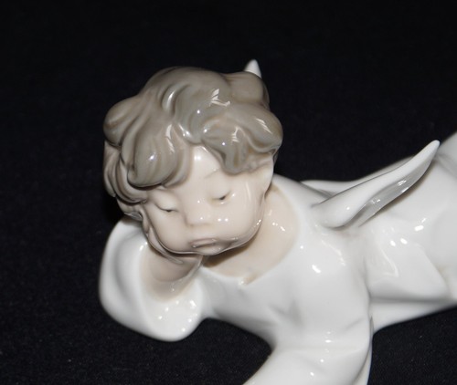 LLADRO' GRAZIOSA STATUINA IN PORCELLANA ANGELO SDRAIATO N.4541 - Foto 7 di 9