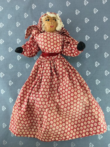 9 - G3 Old Grandma Folk Walnut Doll Vintage - Picture 8 of 13