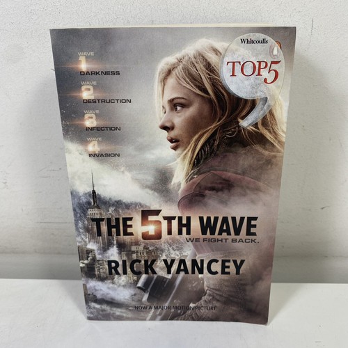 2 Lot Rick Yancey- The 5th Wave & The Extraordinary Adventures of Alfred Kropp - Picture 8 of 13