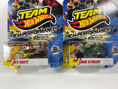 2011 Team Hot Wheels High-Performance Sky Knife & Sand Stinger