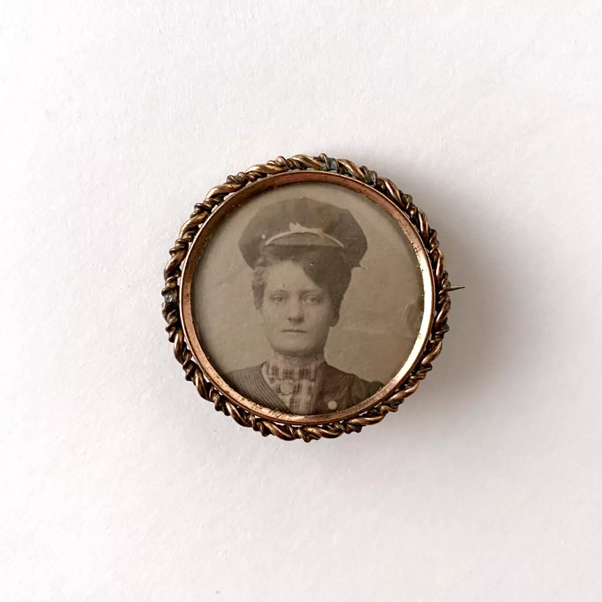 Antique memorial deals jewelry