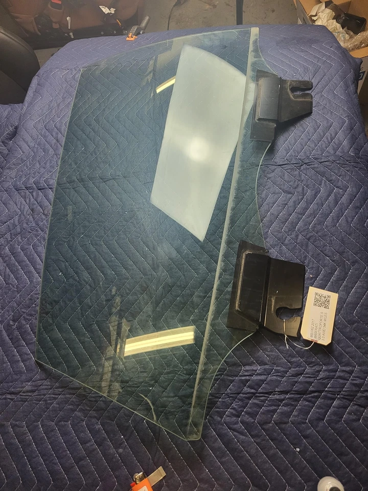 Rear Right Door Window Glass 2017 Maserati Quattroporte 2014 2015 2016 2018-2021 - Image 3 of 4