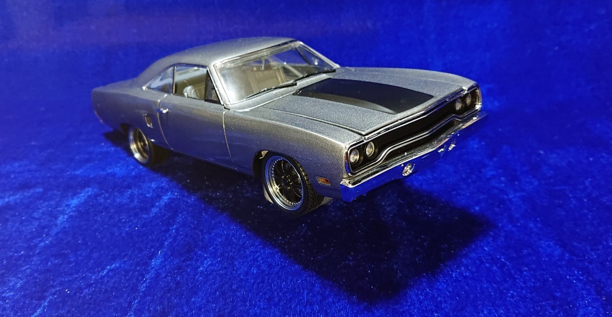 GMP/'70 Plymouthプリムス RoadRunner 1/18 レア！ GMP/'70 Plymouthプリムス RoadRunner 1/18 レア！ - メルカリ