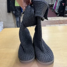 UGG Classic Cardy Boots Womens Size 8 Gray Knit Tall Button Fold Over Winter