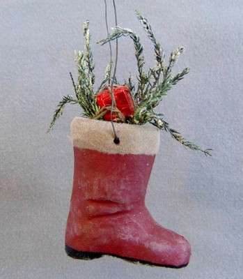 Antiker deutscher Pappmaché Christbaumschmuck Weihnachtsmann Stiefel Bonboniere