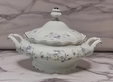Blue Garland Vegetable Bowl Covered Johann Haviland Bavaria Germany Soup Tureen