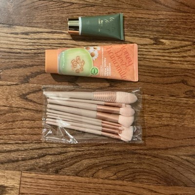 Honey & Dewy Chamomile Paraben-Free Facial Mask, Brush Set & Moisturizer