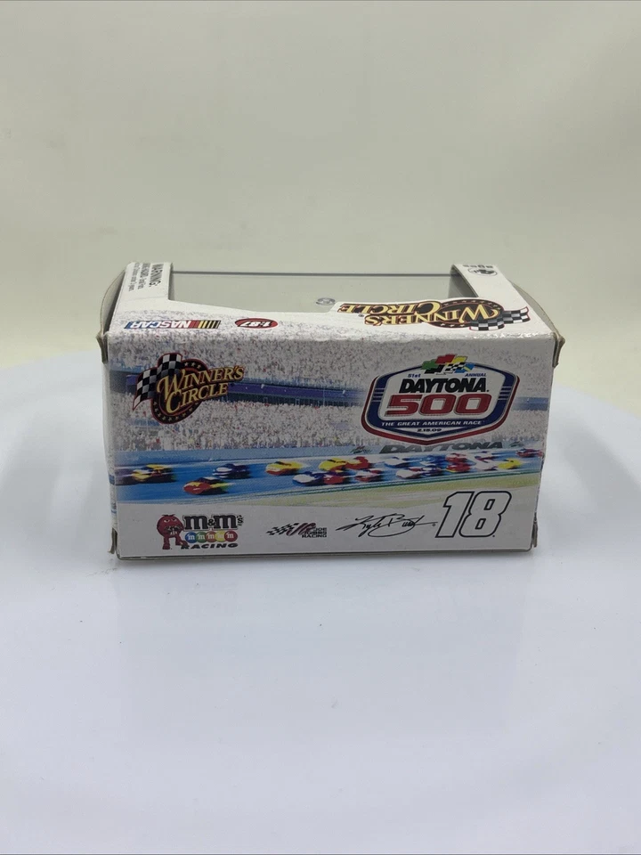 NASCAR 1:87 Daytona 500 Toyota Camry Kyle Busch #18 круг победителя M&M #A01 - Изображение 4 из 4