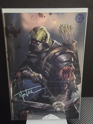 SIGNED WITH COA FOIL ABSOLUTE GREEN ARROW 1 KIRKHAM BATTLE DAMAGE VARIANT DC
