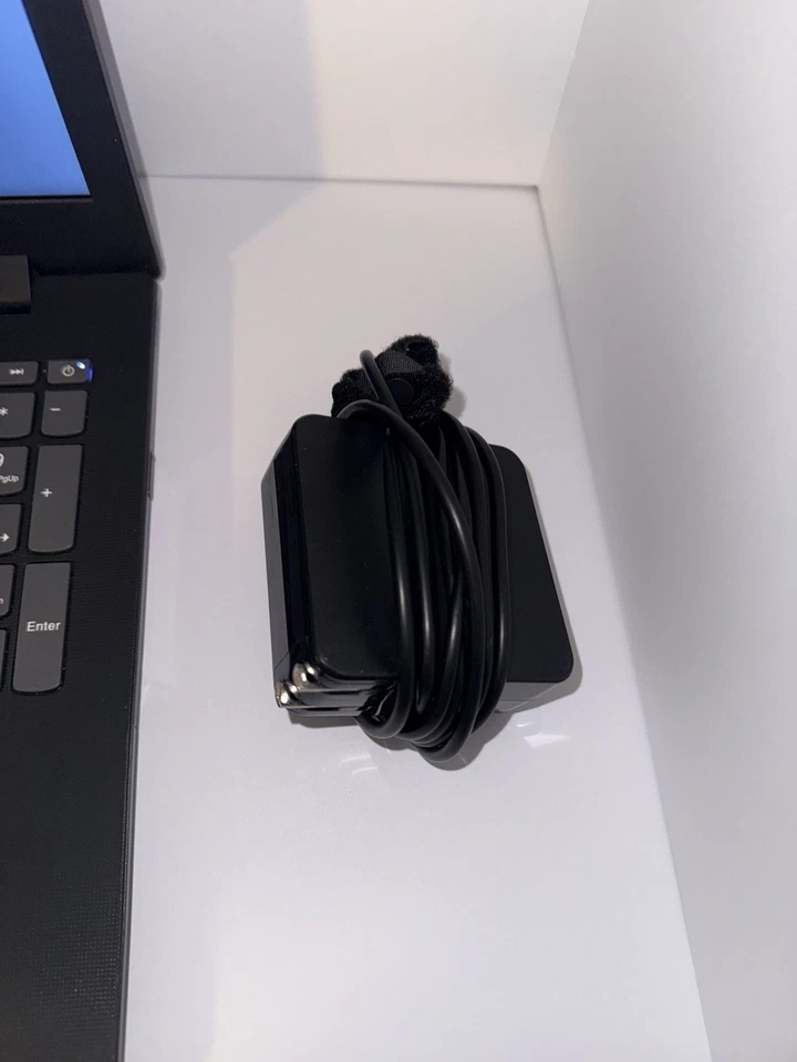 Portátil Lenovo IdeaPad 130-15AST 15,6 pulgadas (128 GB, AMD A9-9425, 4 GB) - negro Foto 4 de 4