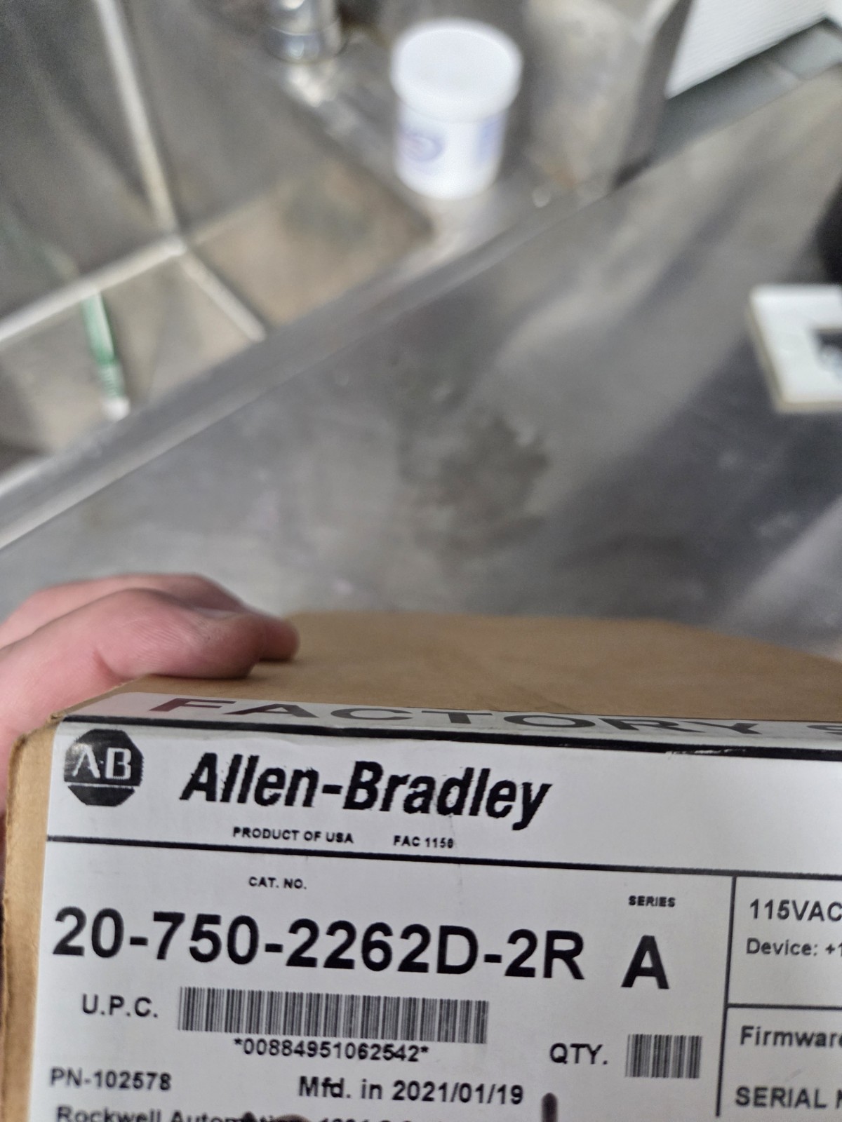 New Factory Sealed Allen-Bradley 20-750-2262D-2R PF750 IO MODULE 207502262D2R