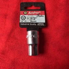 AMPRO 1/2" SOCKET, 1/2" DRIVE - NEW (t69)