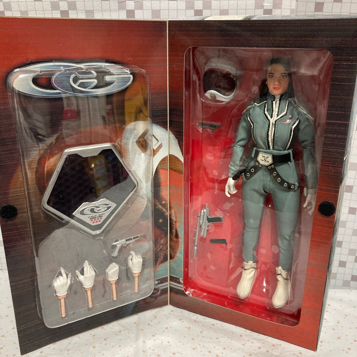 ttoo【未使用】タカラ クールガール ウルトラマン ウルトラセブン