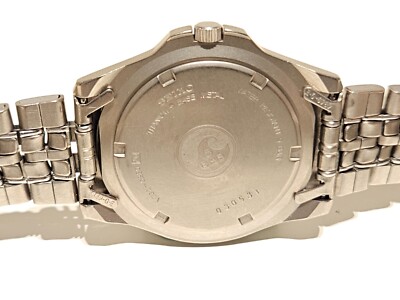 VINTAGE SPORT RARE BEAUTIFUL TITANIUM MEN'S QUARTZ WATCH