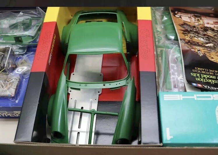 NEW Tamiya 1/12 1976 Porsche Turbo RSR 934 Original Model NEW Tamiya 1/12 1976 Porsche Turbo RSR 934 Original Model