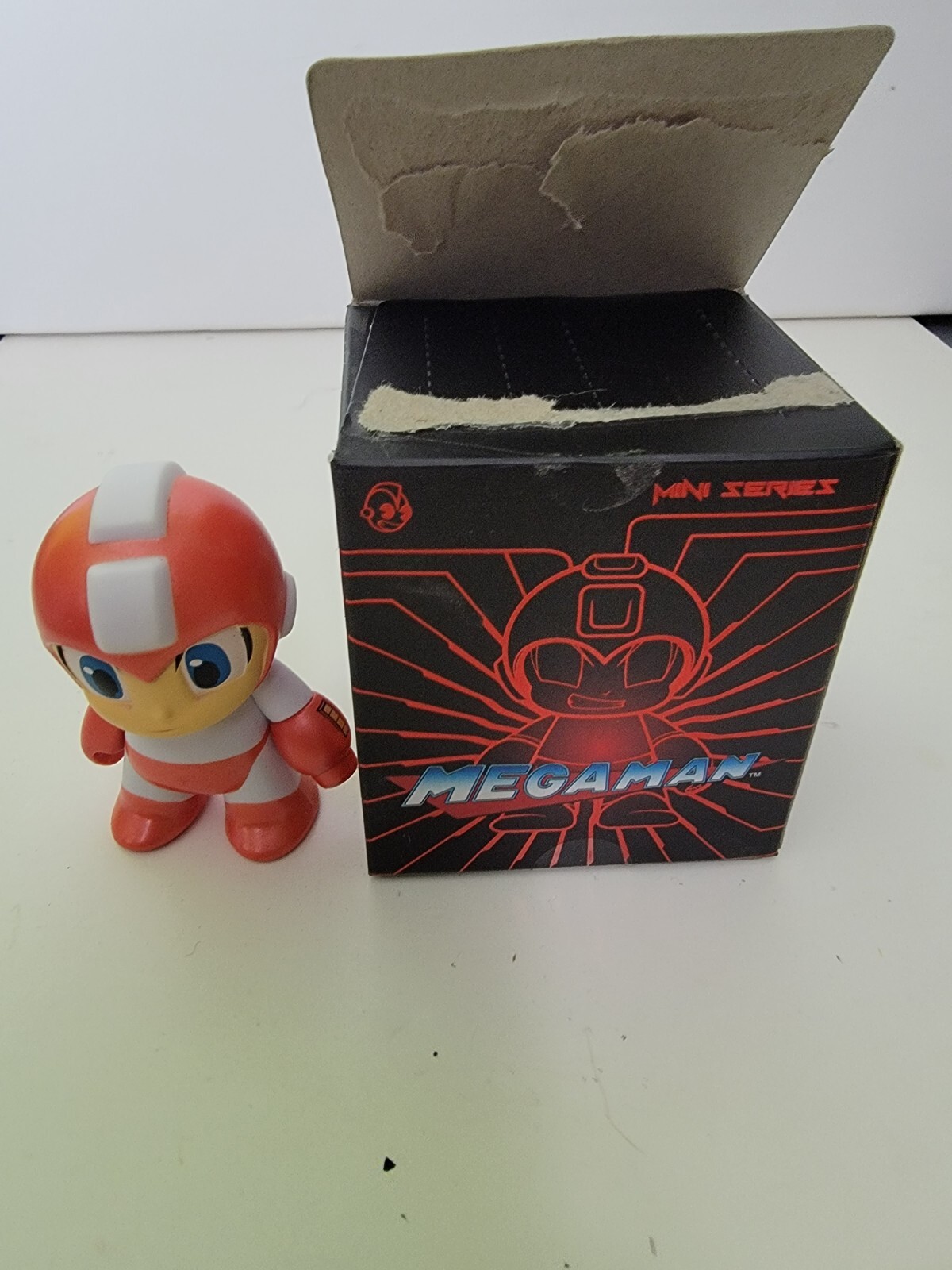 Kidrobot Megaman (Red Suit) 3