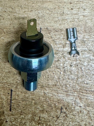 Harley Sportster XL XLH Oil Pressure Switch 1957-70 w/ Spade Terminal 26550-57 - Picture 2 of 2