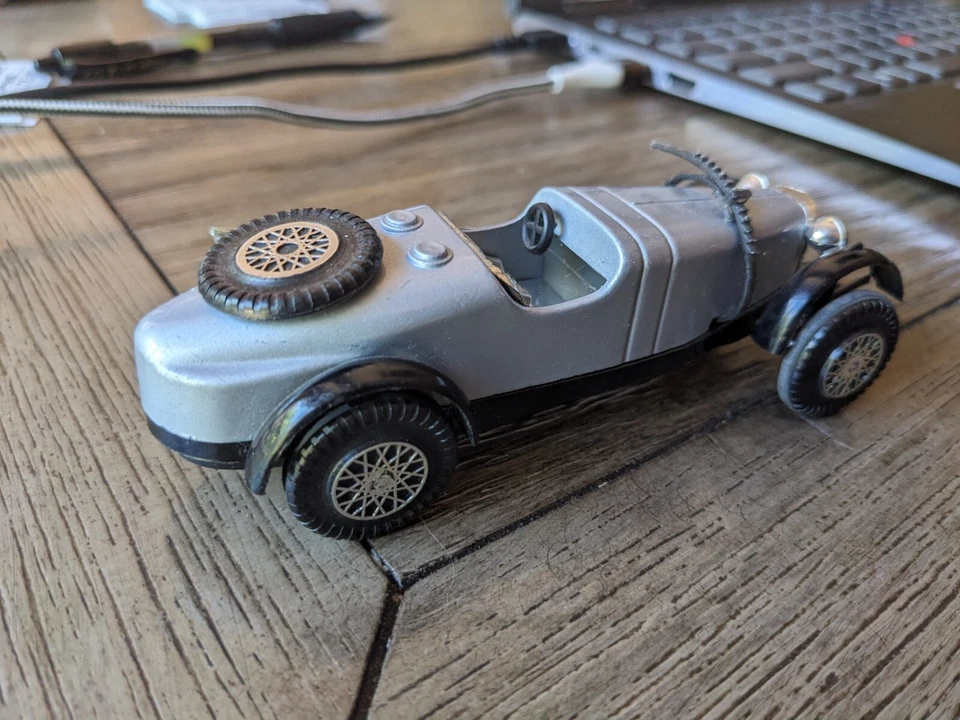 SIGNATURE MODELS 1934 ASTON MARTIN ULSTER CLEAN!!!! - Image 3 of 4